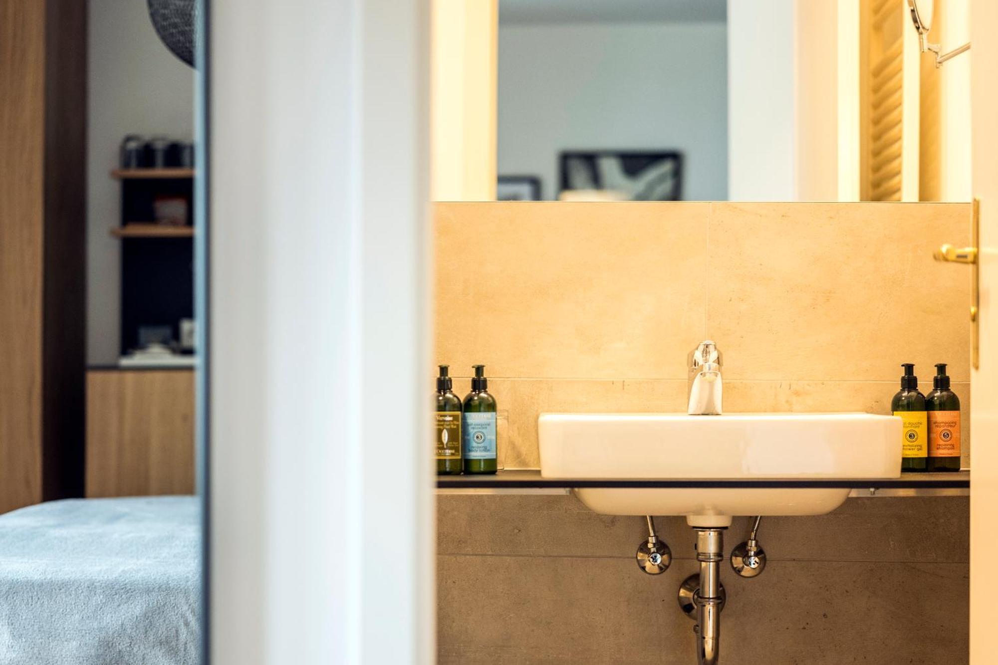 Genusshotel Krone & Roadtrips Bei Basel Inzlingen Ruang foto