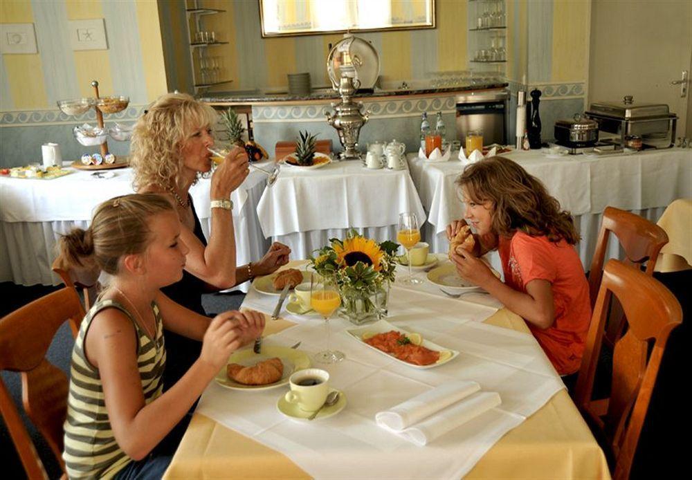 Genusshotel Krone & Roadtrips Bei Basel Inzlingen Bagian luar foto