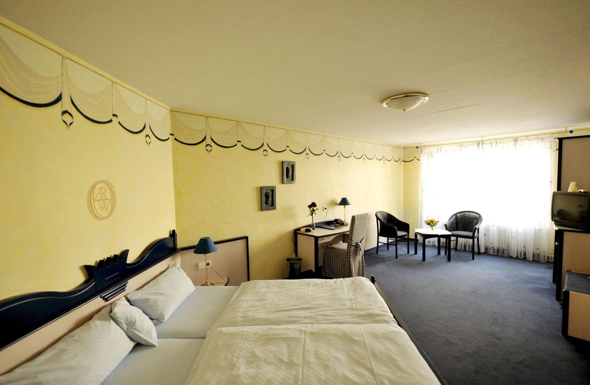 Genusshotel Krone & Roadtrips Bei Basel Inzlingen Bagian luar foto